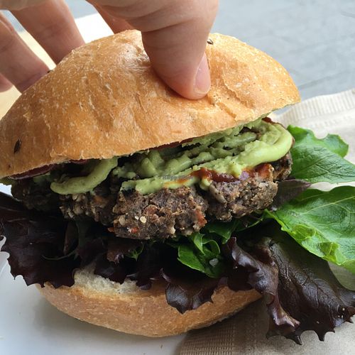 vegan burger at VIDA in Ravensburg