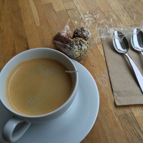 energy balls & coffee at VIDA in Ravensburg