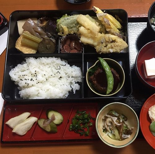 bento box meal at Arashiyama-kan in Kyoto