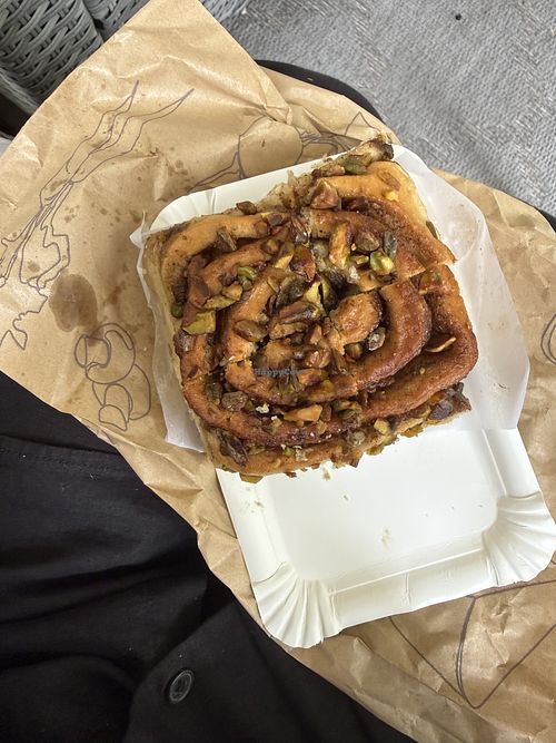 Vegane Pistazienschnecke  at denn's Biomarkt in Offenbach
