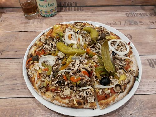 Veggy Pizza with vegan cheese at Pizza-Treff in Goslar