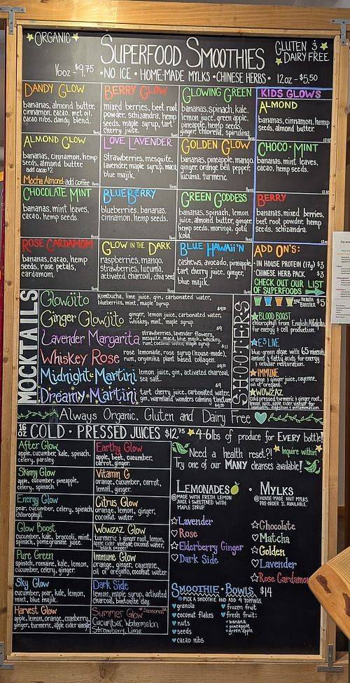 Special beverages and mocktails at Glow Juicery in Duncan