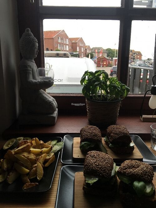 Basil Avocado sandwiches
 at Surf Shop Roastery in Orth