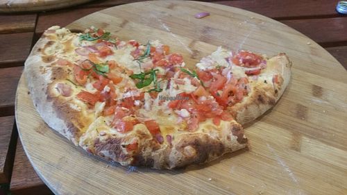 Vegan bruschetta pizza at CassellBella's Bakery Cafe in Northcote