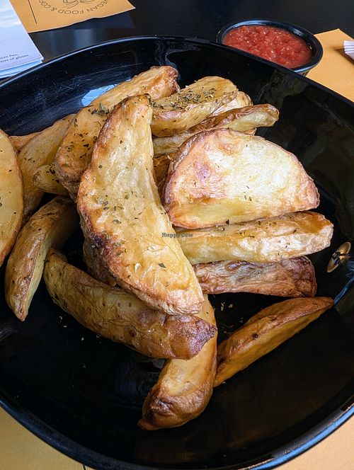 Air fries at Veganaki in Athens