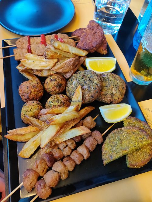 Mixed grill at Veganaki in Athens