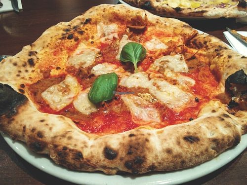 Vegan salami, vegan cheese + garlic at La Stella Nera in Berlin