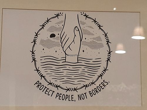 #smashfascism #refugeeswelcome at La Stella Nera in Berlin