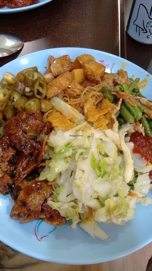 Mixed plate at Eight Immortals Vegetarian - Far East Plaza in Central Singapore