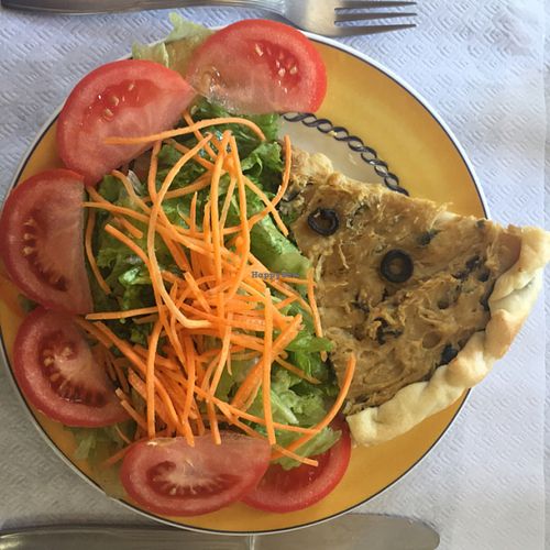 quiche at Veganeats Caffe in Lisbon