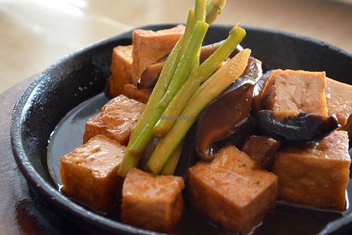 Sizzling tofu steak (With asparagus & shiitake mushrooms) at Red Kimono - The Terraces in Cebu