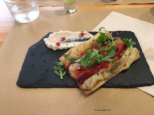 Coca de escalivada at Clorofil-la in Mahon