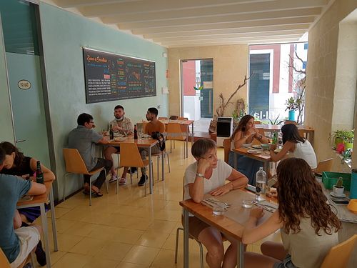 Inside at Clorofil-la in Mahon