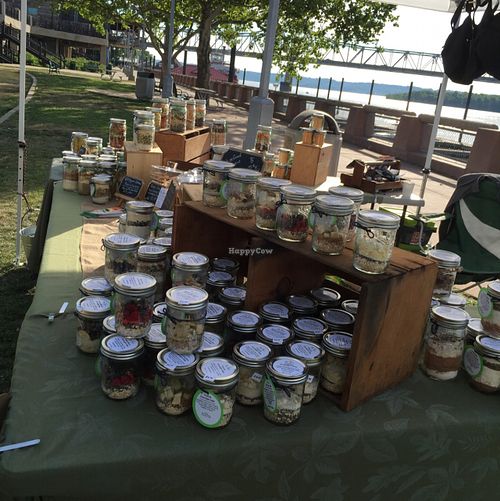 Lots of variety at Jar d'Ann in Peoria