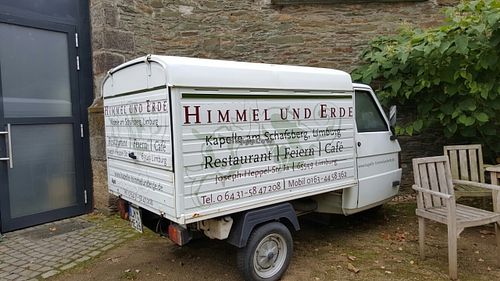 outside at Himmel und Erde in Limburg