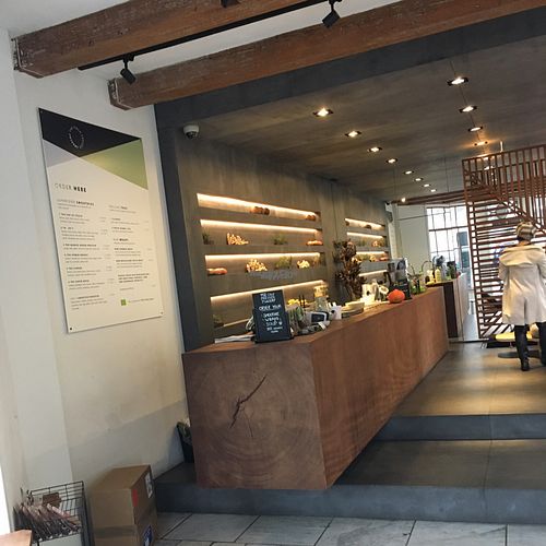 designs at The Cold Pressed Juicery - Herengracht in Amsterdam