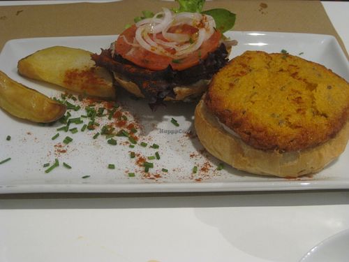 Morrisey burger at Nomit in Valencia