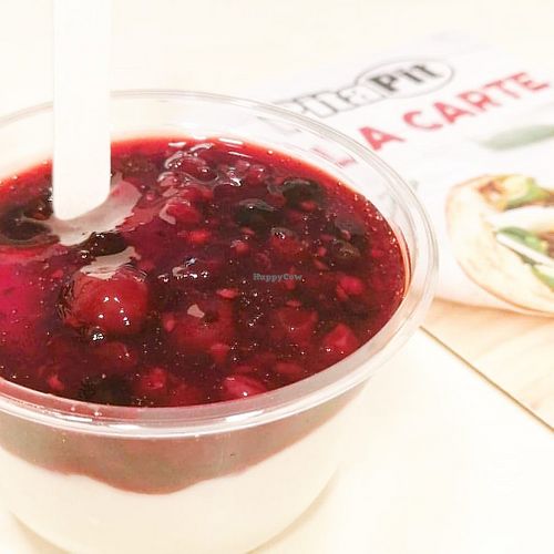 vegan chia seed pudding at Pita Pit - Place du Commerce in Nantes