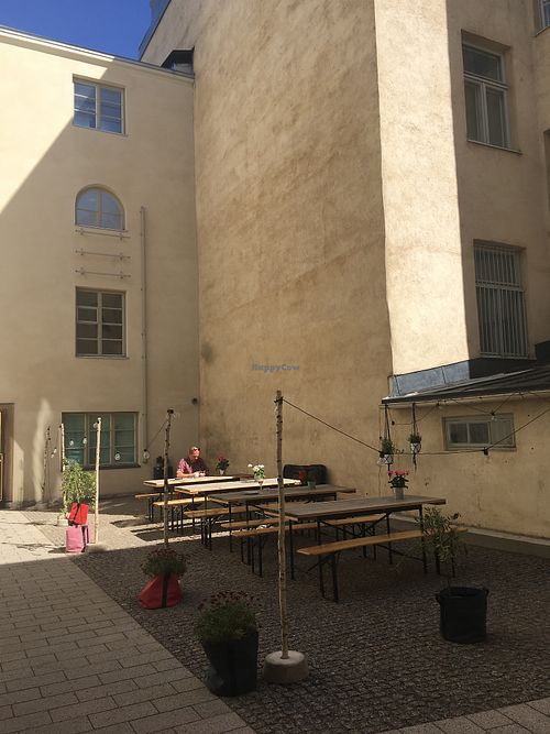 Courtyard terrace at El Fant in Helsinki