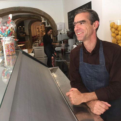 the icecream maker at Natur Ice in Lisbon