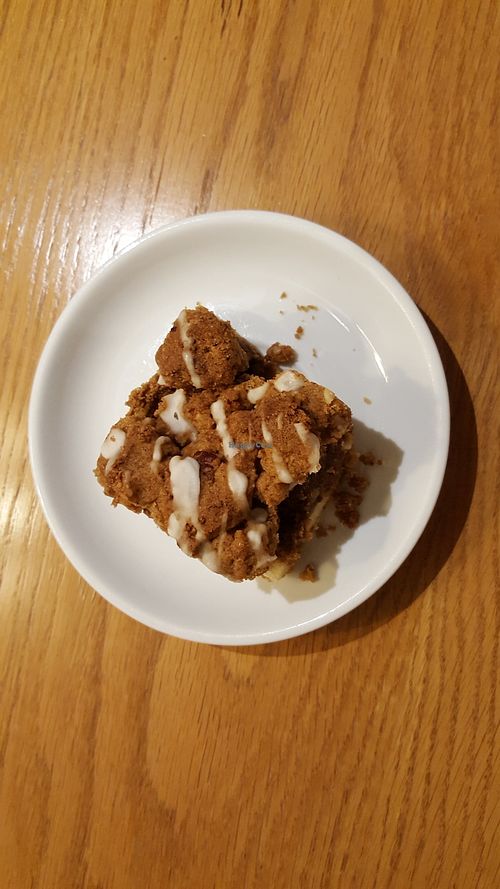 Vegan cake (pecan strussel) at Because I Like It in Bakewell