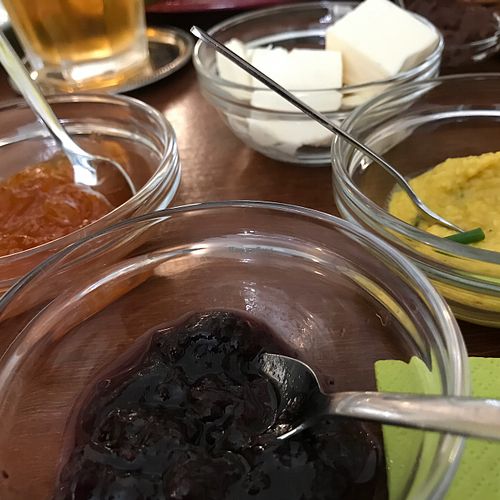 breakfast at VLORA Cafe & Laden im Hof in Lutherstadt Wittenberg