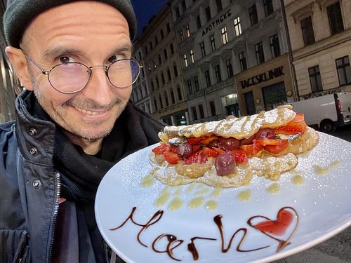 happy waffle eater at Wonder Waffel in Berlin
