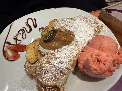 vegan waffle #Veganuary at Wonder Waffel in Berlin