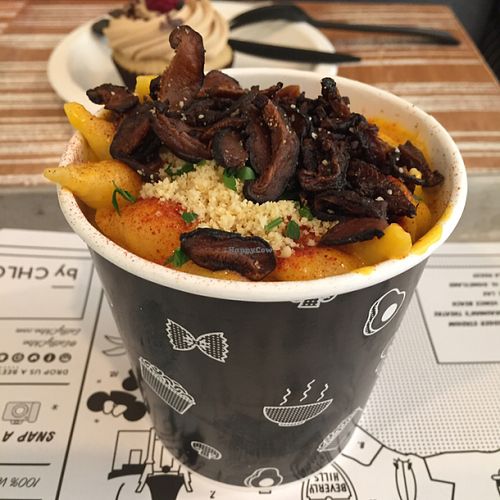 a large Mac n cheese at By Chloe in Los Angeles