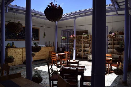 Nuestro restaurante a media cuadra del parque principal at Achakanas in Retiro