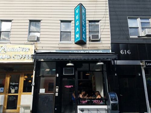 outside at Screamer's Pizzeria - Greenpoint in Brooklyn