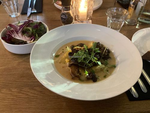 Chowder (with optional side salad) at Meatless District - Da Costabuurt in Amsterdam