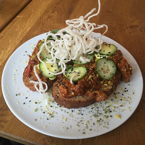 Spicy “chicken” at Meatless District - Da Costabuurt in Amsterdam