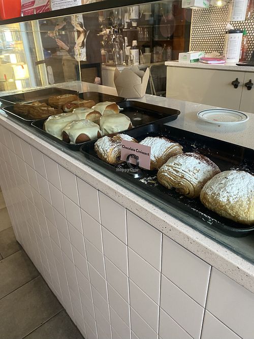 That Cinnamon Roll 😻  at Sticky Fingers Diner in Washington