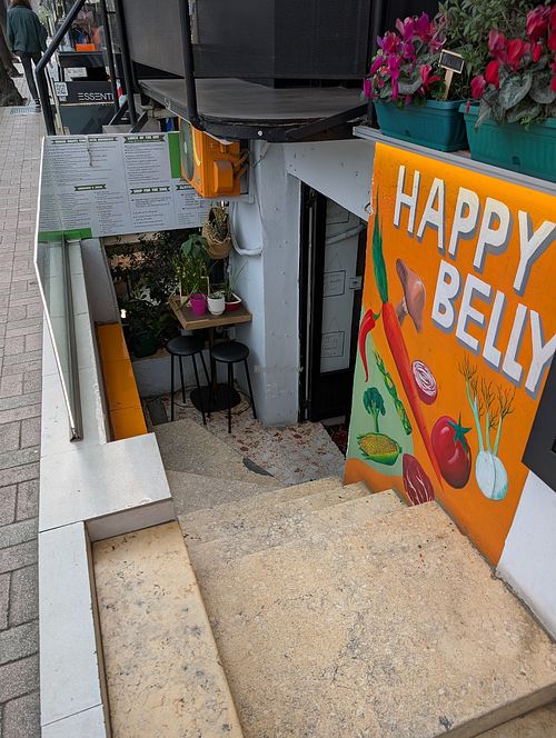 Eingang at Happy Belly / Eat Smart in Tirana