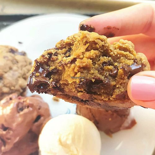 Galletas con chocolate at La Familia Groen in Lima