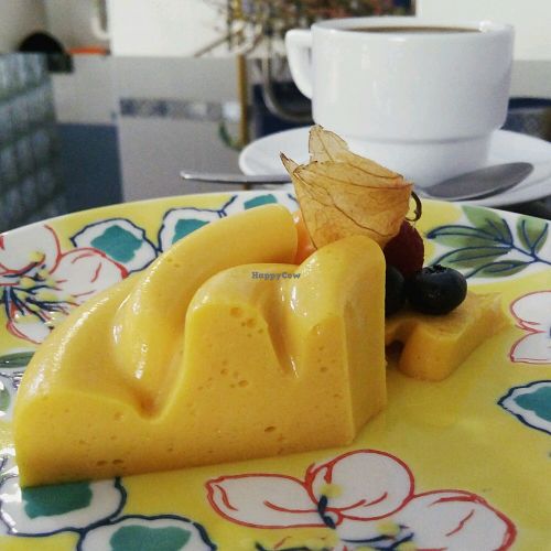 Mango Pudding at La Familia Groen in Lima