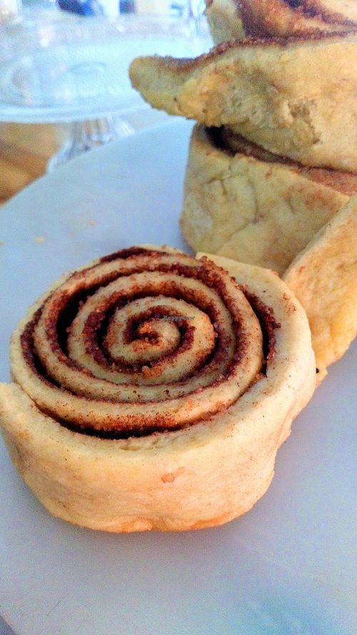 Cinnamon Roll at La Familia Groen in Lima
