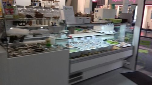 la vitrine de présentation  at Freshie in Paris