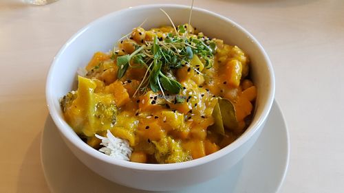 Curry and rice at Terapija in Riga