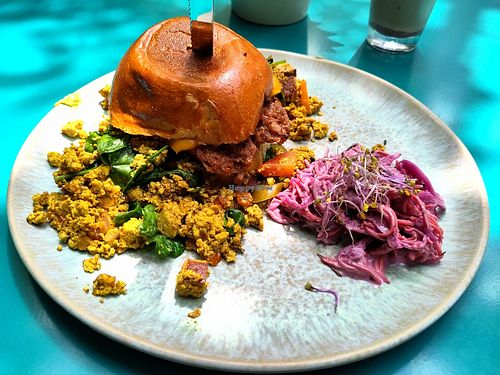 Breakfast burger at Emmi's Kitchen - Glockenbach in Munich