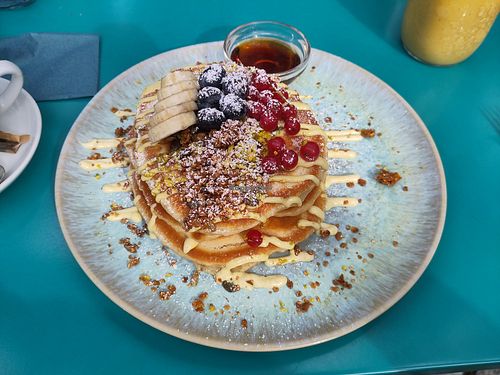 Pancakes with pistachio cream at Emmi's Kitchen - Glockenbach in Munich