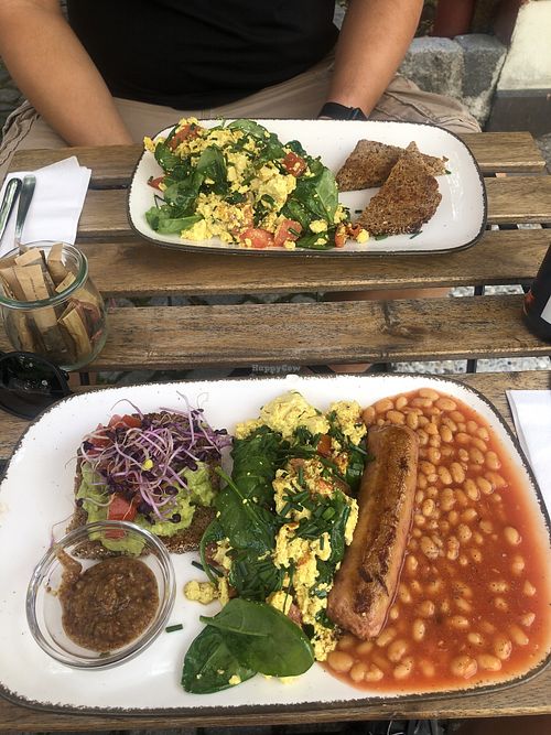 Ultimate breakfast and tofu scramble  at Emmi's Kitchen - Glockenbach in Munich