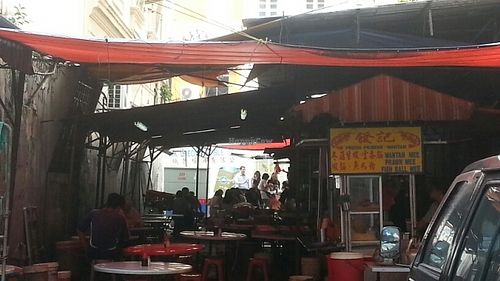 Find it in the middle at Vegetarian Stall - Jalan Hang Lekiu in Kuala Lumpur