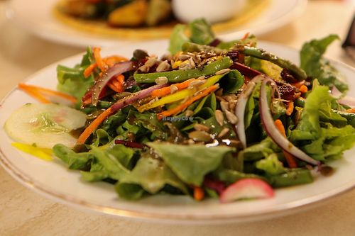 green salad at Hofi Cas Cora in Willemstad