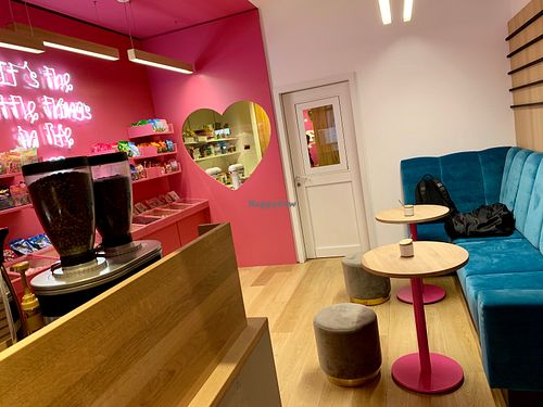 new interior at Katjes Cafe Grün-Ohr in Berlin