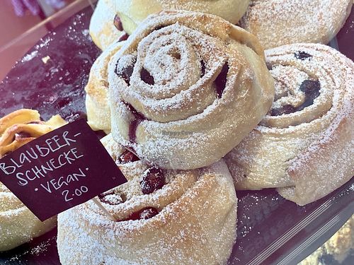 blueberry rolls at Katjes Cafe Grün-Ohr in Berlin