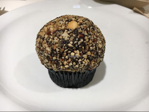 vegan cupcake.  at Noa in London