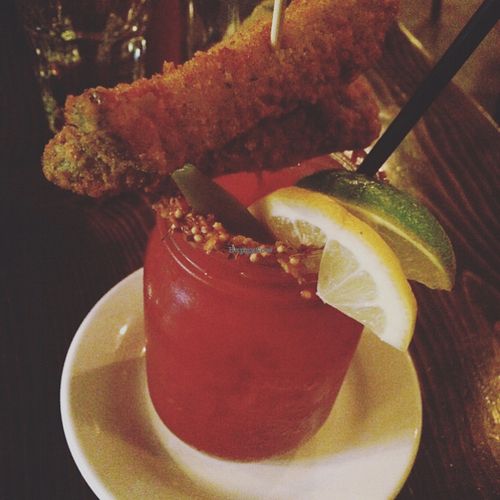 César Clamato avec Cornichons Frits at L'Gros Luxe 100% Vege in Montreal