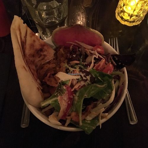 Bol "poulet" au beurre at L'Gros Luxe 100% Vege in Montreal